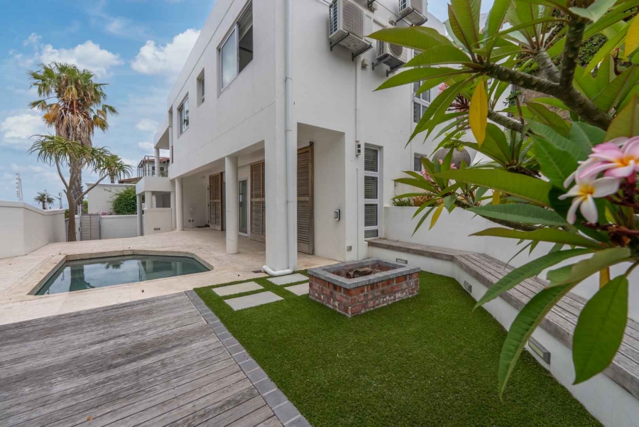 4 Bedroom Property for Sale in Camps Bay Western Cape